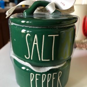 Rae Dunn salt & pepper green set